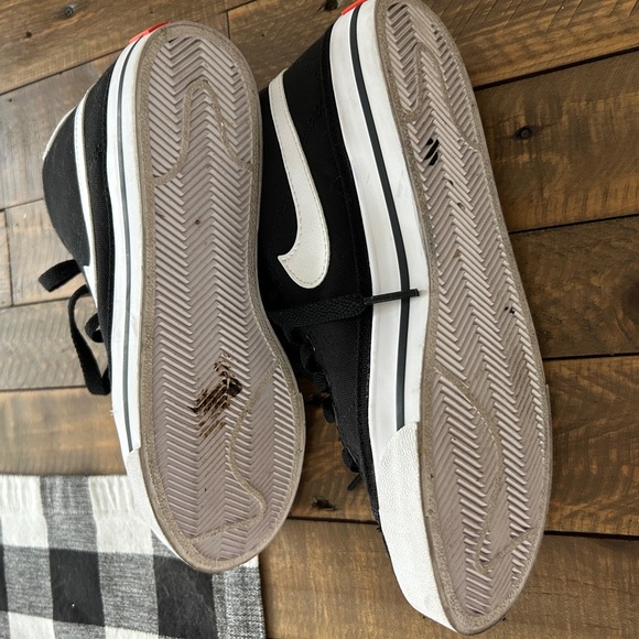 Nike Court Legacy Mid Canvas Sneakers - Picture 5 of 6